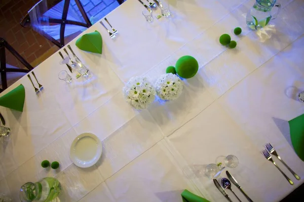 Intérieur Restaurant Avec Des Fleurs Sur Fond — Photo