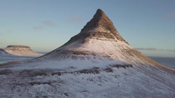 Karlı Fiyortların Sıradağların Manzarası Norveç Nanılmaz Norveç Doğası Popüler Turistik — Stok video