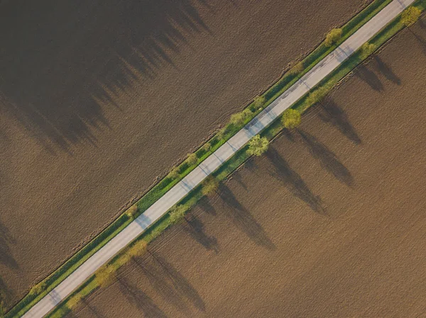 Landwirtschaftliche Felder Und Asphaltierte Straße Luftaufnahme Über Ländliches Feld Späten — Stockfoto