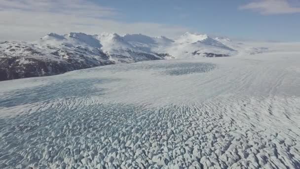 Panorama Der Schneebedeckten Berge Naturlandschaft — Stockvideo