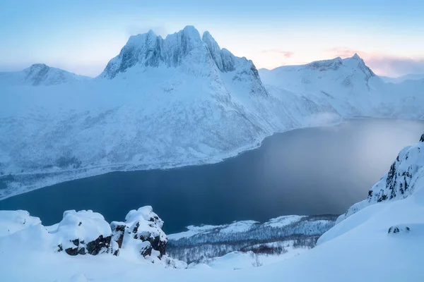 Vista Bella Montagna Lago Inverno — Foto Stock