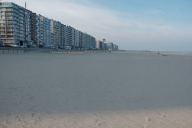 Belçika - Brugge, 30 Ekim 2019: Kuzey Denizi Belçika Sahili Sonbaharı