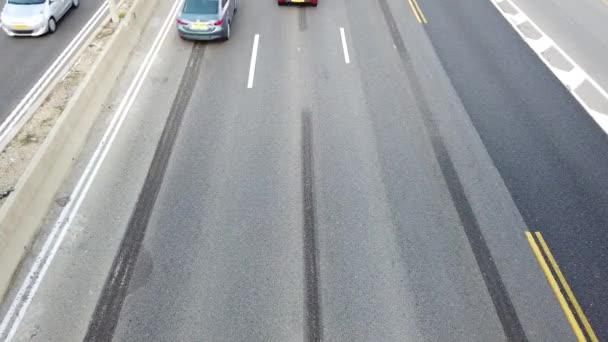 Voiture Banlieue Voitures Route Conduisent Rapidement — Video