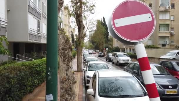 Israel Netanya 2020 Március Car Stop Tábla Tégla — Stock videók