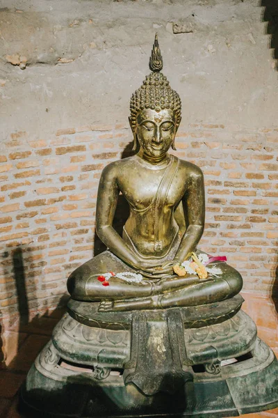 Lotusbloemen Kaarsen Wierookstokjes Aangeboden Door Thaise Mensen Asahna Bucha Day — Stockfoto