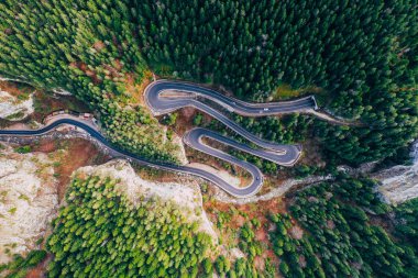 Yılan gibi yol