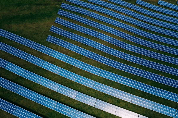 Solarpaneele Drohnenblick — Stockfoto