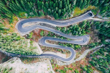 Yılan gibi yol
