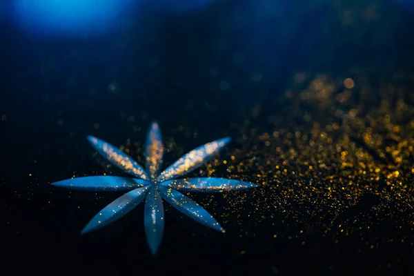 Foco Superficial Fondo Vacaciones Azul Con Estrella Tallada Vidrio Brillo —  Fotos de Stock