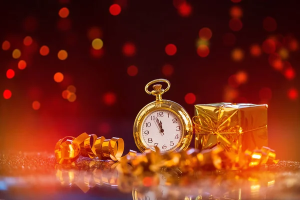 Праздничный Фон Часами Показывающими Полночь Канун Нового Года — стоковое фото