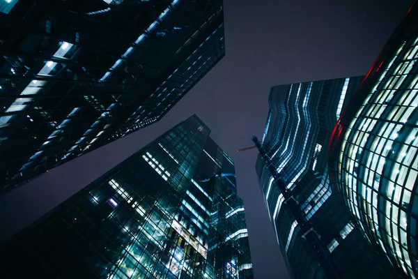 Concepto Tecnología Futurista Rascacielos Noche — Foto de Stock