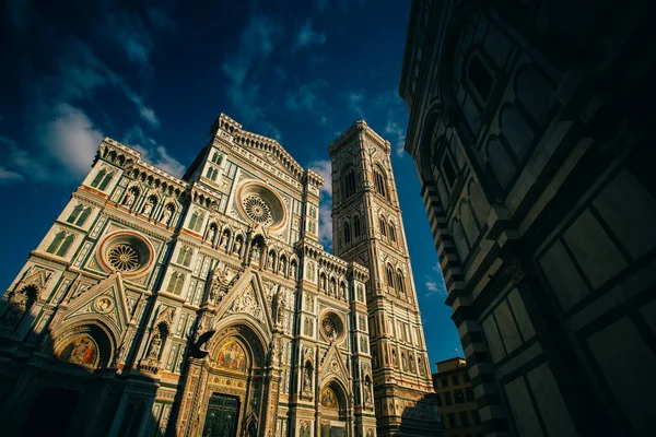 Florencja Toskania Włochy Września 2017 Niezidentyfikowani Turyści Odwiedzający Kattedrale Santa — Zdjęcie stockowe