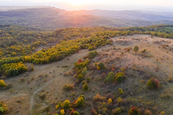 Schöner Sonnenuntergang Über Der Herbstlichen Landschaft Von Einer Drohne Aus — Stockfoto
