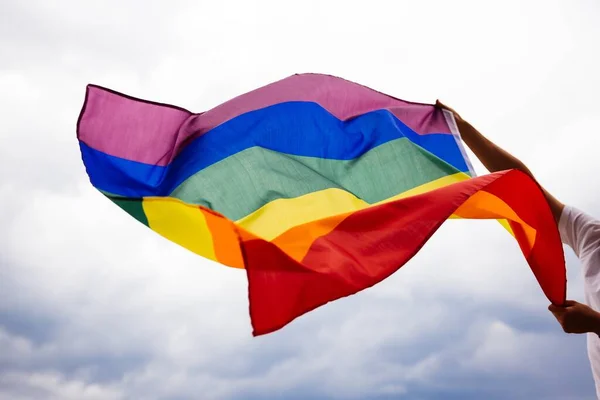 風に吹かれたLgbtゲイの旗 — ストック写真