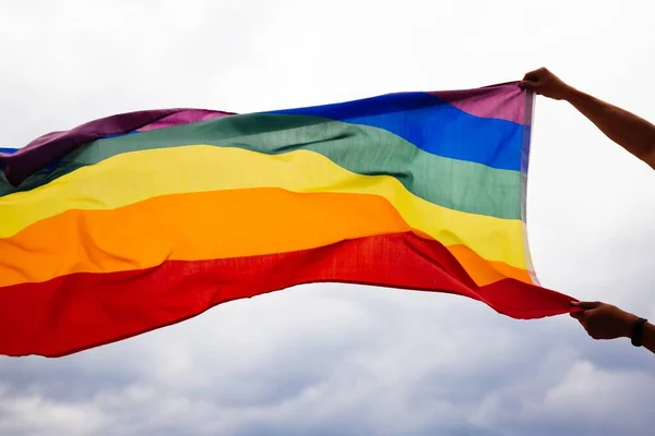 Lgbt Gay Bandera Soplado Viento — Foto de Stock