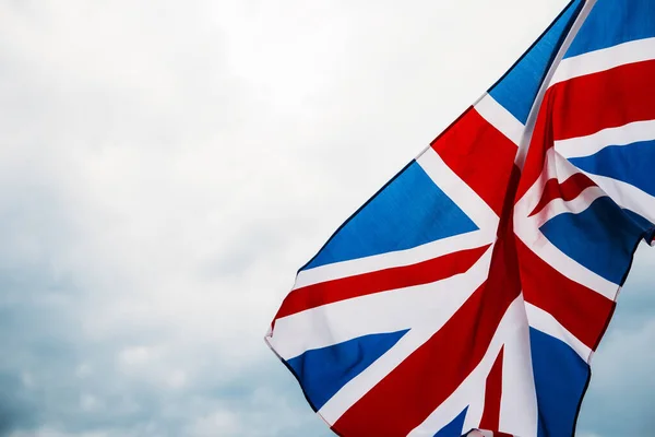 Британский Флаг Развевается Ветру — стоковое фото