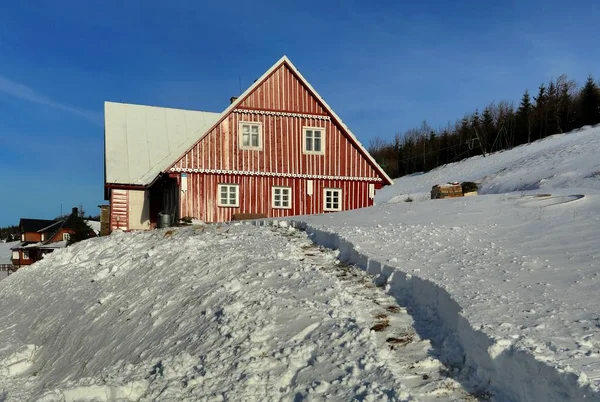 Joli chalet en République tchèque — Photo