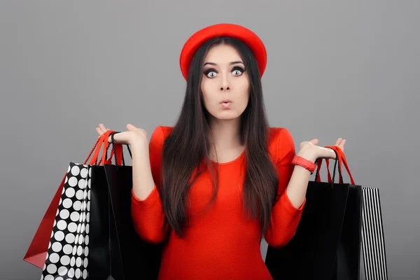 Mengejutkan Funny Woman dengan Shopping Bags — Stok Foto