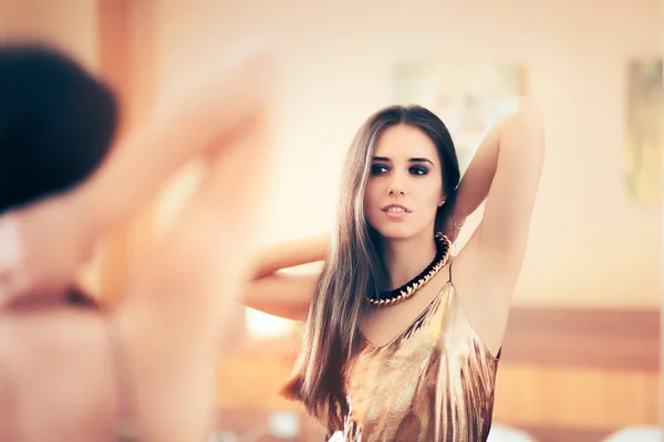 Woman Putting on Her Necklace Preparing for Party — Stock Photo, Image