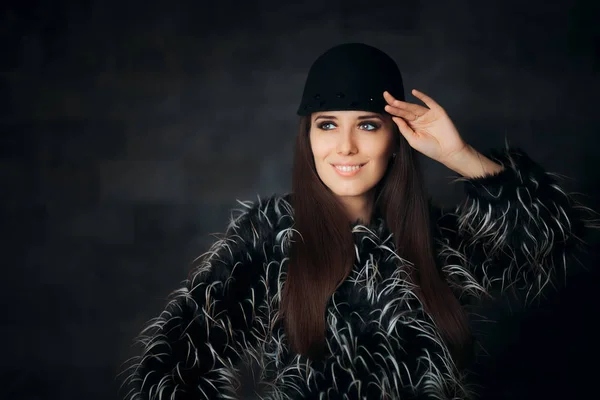 Woman Wearing Beautiful Winter Fur Coat Fashionable Hat — Stock Photo, Image