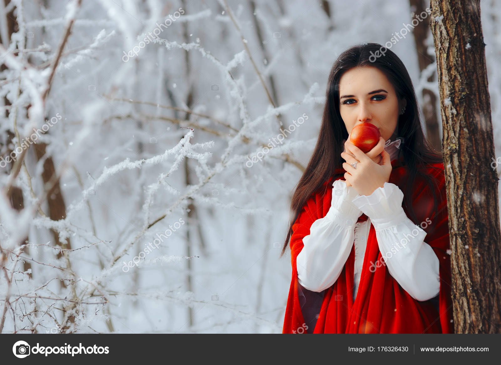 Pics Snow Shoot Beautiful Snow White Princess Winter Fairy Tale Wonderland Stock Photo C Nicoletaionescu Pics Snow Shoot Beautiful Snow White Princess Winter Fairy Tale Wonderland Stock Photo C Nicoletaionescu