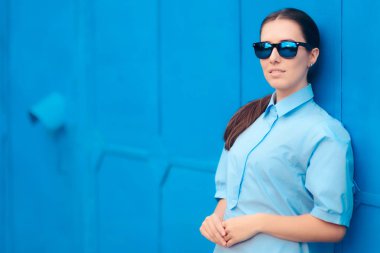 Trendy Moda kadın şık ayna güneş gözlüğü ile