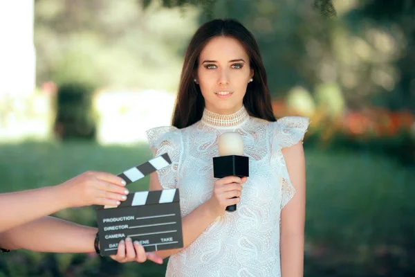 Professionelles Weibliches Talent Beim Vorsprechen Für Filmvideo Casting — Stockfoto