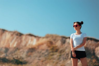 Uzay Buns saç modeli giyiyor etkin giymek açık havada spor kadınla