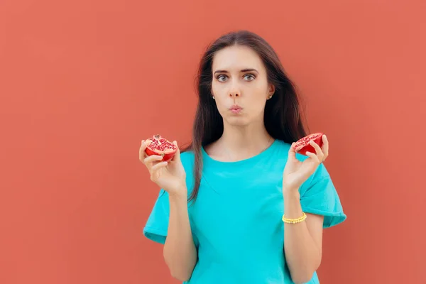 Funny Raw Vegan Woman Holding Pomegranate Halves — Stok Foto