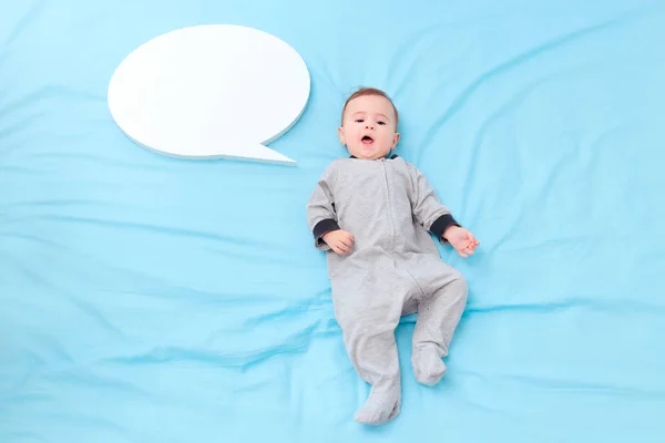Baby Berbicara Dengan Pidato Bubble Bahasa Pembelajaran — Stok Foto