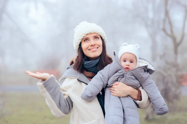 Mother Taking Baby Out Walk Winter — 스톡 사진