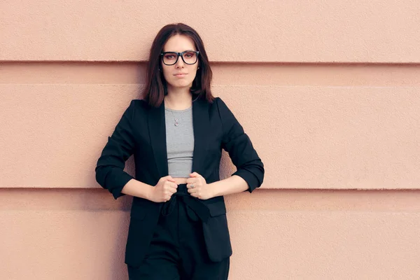 Retrato Una Mujer Negocios Con Anteojos — Foto de Stock