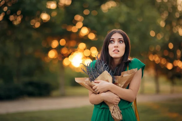 Stressed Wearing Cocktail Dress Holding Floral Bouquet — Stock Photo, Image