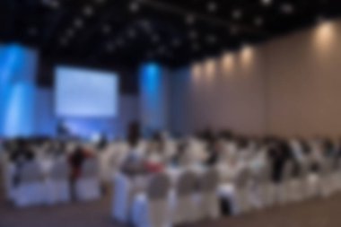 insanlar büyük konferans kongre salonu koltuklarda satırlarının oturmak