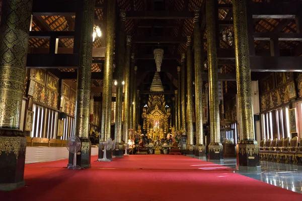 Interior design of buddhism temple — Stock Photo, Image