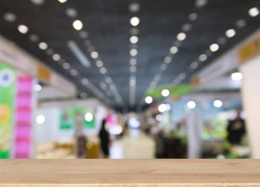 Fuar sergi salonunda, th ucuz mal satan Kabini