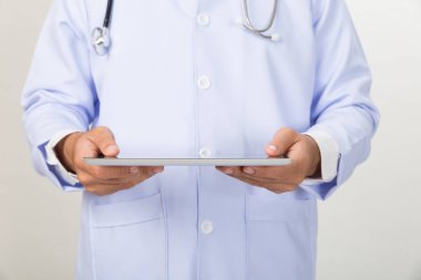 Modern tablet bilgisayarınızla - tıbbi te çalışma tıp doktor