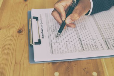 Ev sigortası formunu panoya doldurun - gayrimenkul.