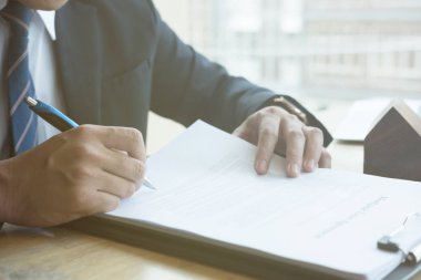 Emlak mortgage kredi anlaşması müvekkilinin için açıklamak. gerçek est