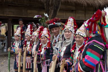 Tayland akha tepe kabile şarkı geleneksel şarkı göstermek için kurulmasını