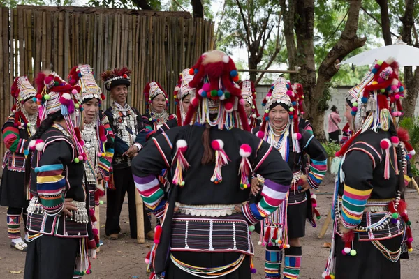 Thaïlande akha colline tribu chant traditionnel chanson spectacle pour touri — Photo
