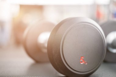 spor salonu ya da sağlık kulübü halter. Spor, eğitim, fitness lifesty