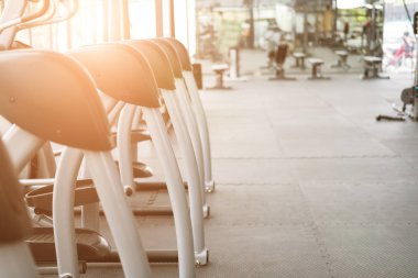 Fitness tesisi Merkezi, spor salonu iç, spor t ile sağlık kulübü