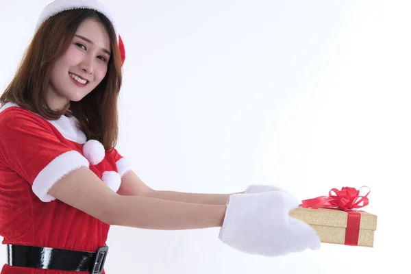 Retrato de mulher asiática em santa claus vestido no fundo branco — Fotografia de Stock