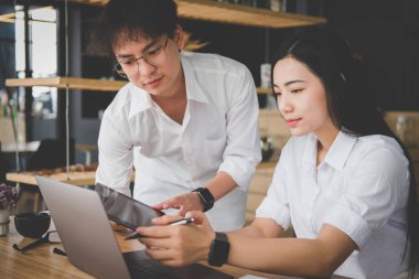 ofiste toplantısı işadamları. işadamı ve busine