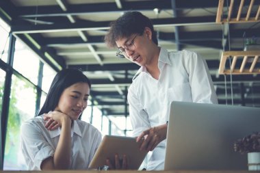 ofiste toplantısı işadamları. işadamı ve busine