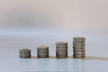 sikke yığını. para tasarruf, para Kasası, iş büyüme con