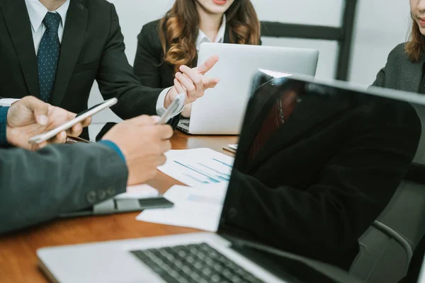 Gente de negocios teniendo una reunión. hombre de negocios & mujer de negocios wo — Foto de Stock