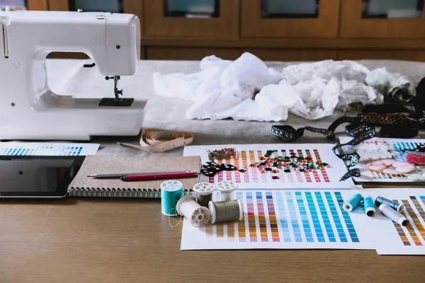 Equipment on fashion designer desk in studio. design thing in at — Stock Photo, Image