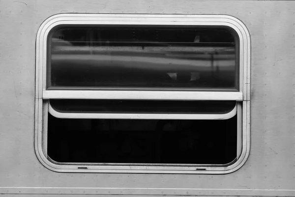 Vieille fenêtre train — Photo